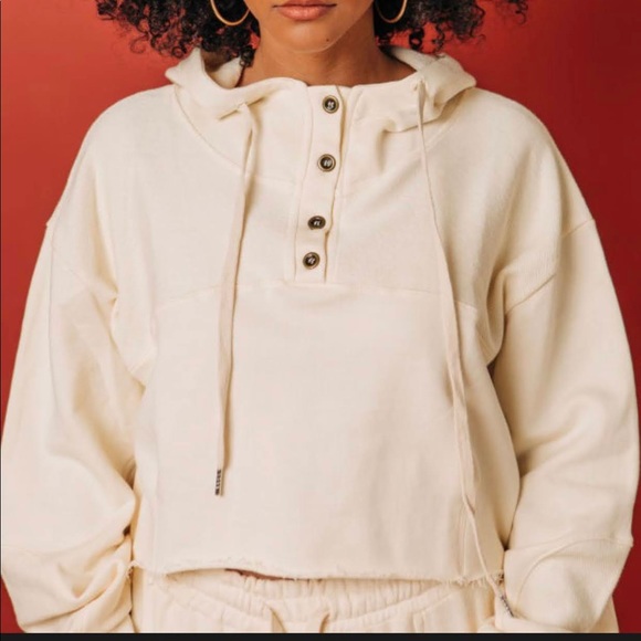 POL Crop Boxy Long Sleeve Henley/Funnel Neck Hoodie Top NEW! Color- Cream Milk - Picture 4 of 5